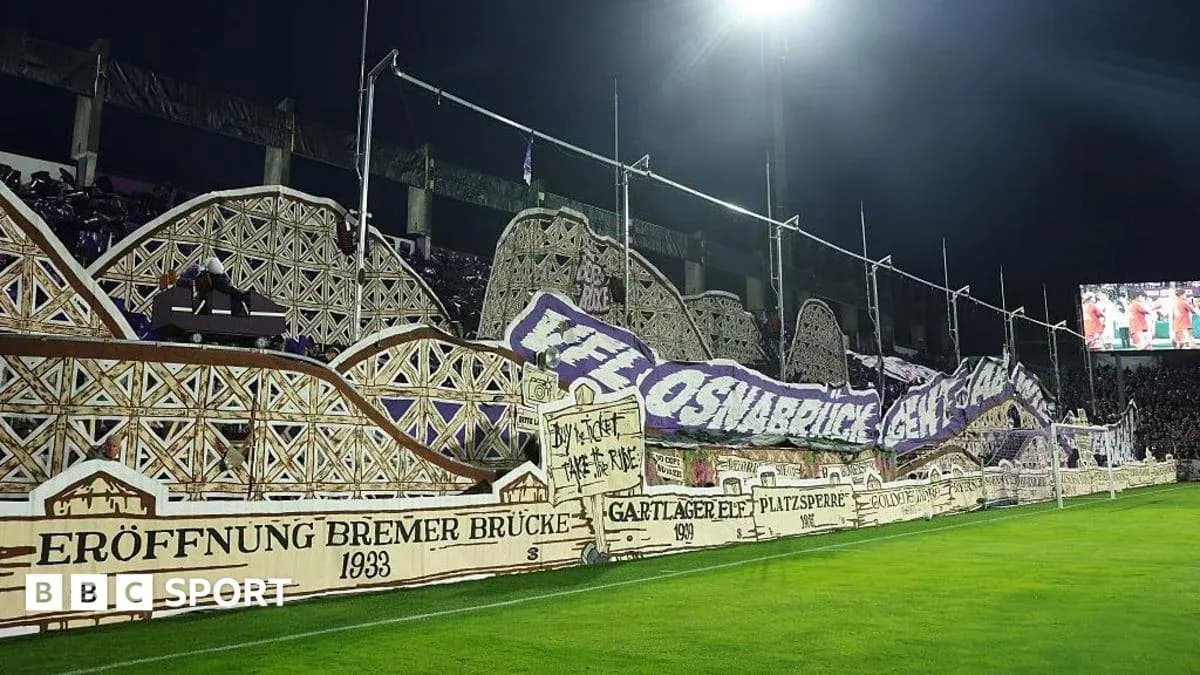 Bannière des supporters au stade pour le match