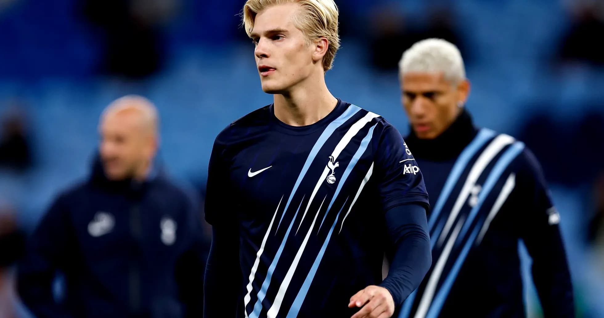 Joueur de Tottenham lors de l'échauffement avant le match