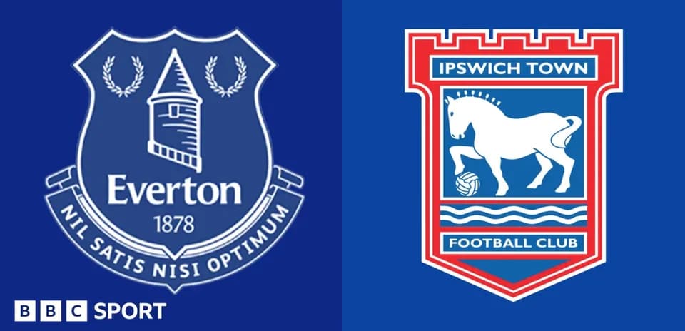 Logos d'Everton et d'Ipswich Town sur fond bleu