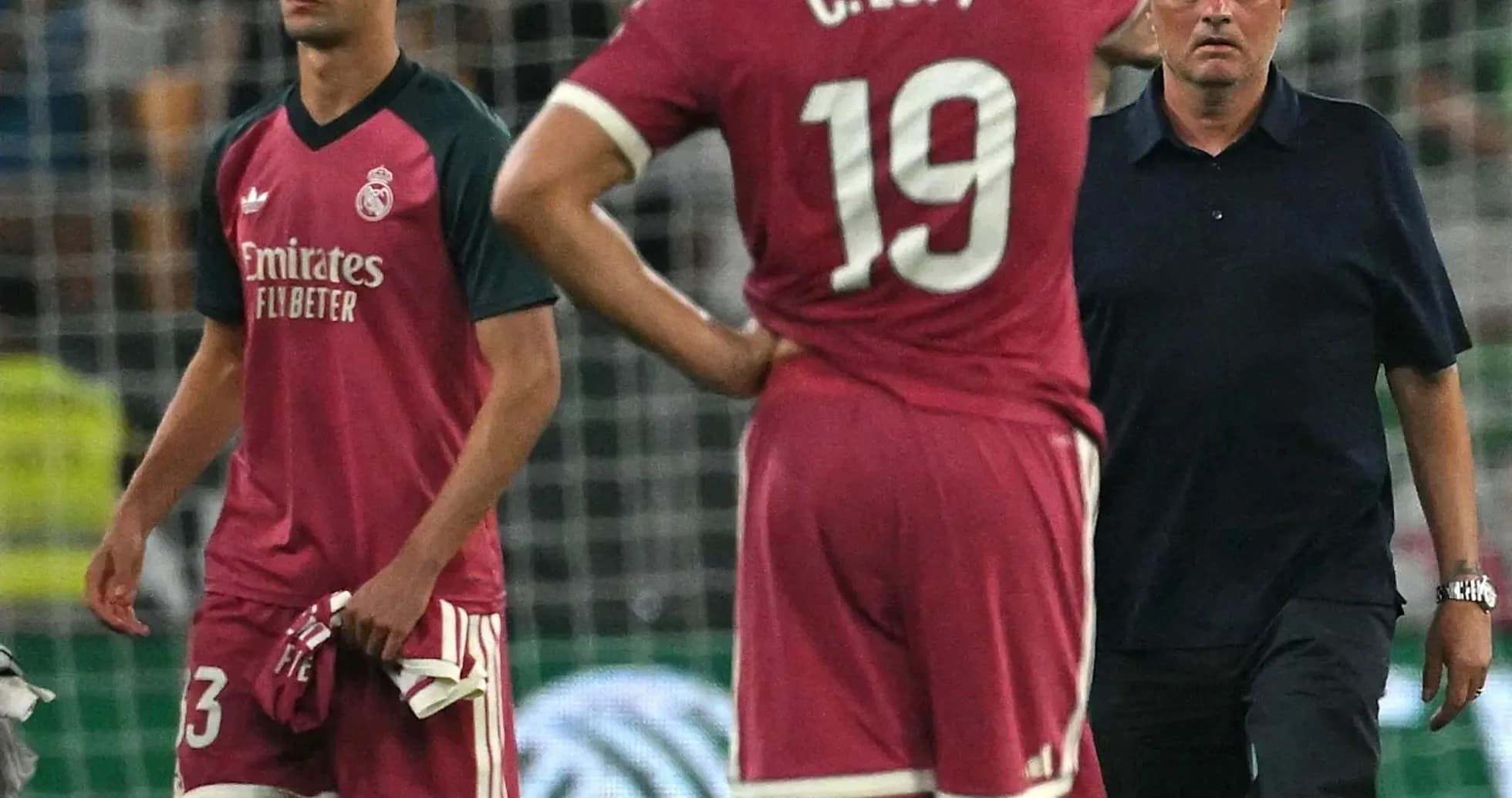 Joueurs du Real Madrid et entraîneur après le match