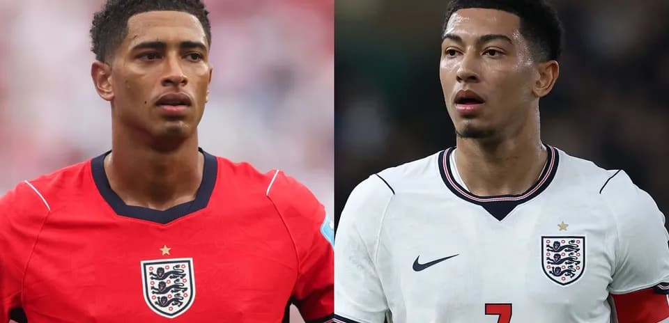 Deux joueurs de l'équipe d'Angleterre en maillot