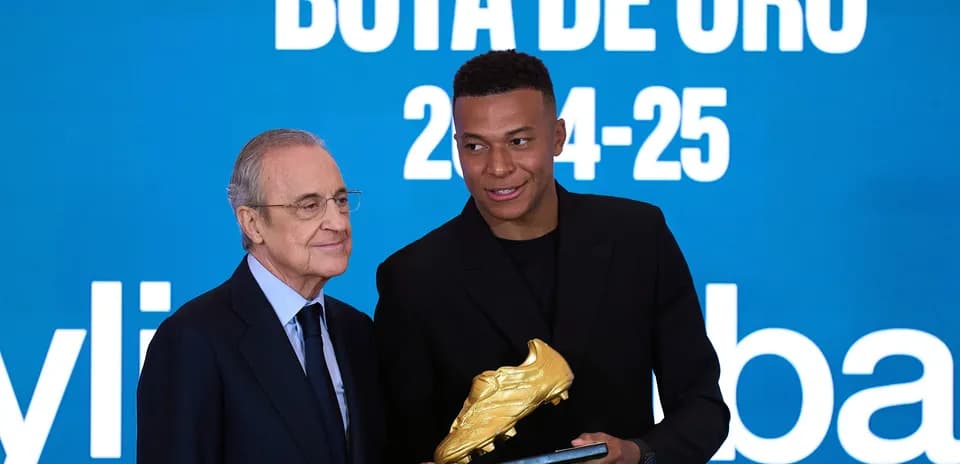 Kylian Mbappé reçoit la Bota de Oro 2024-25