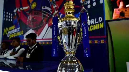 Trophée de la ligue de cricket sur un podium