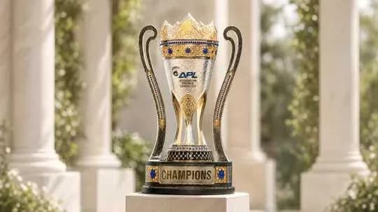 Trophée des champions sur un socle décoratif