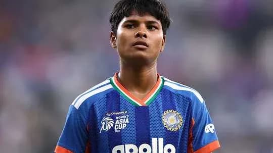 Joueur en maillot de l'Inde lors de l'Asia Cup