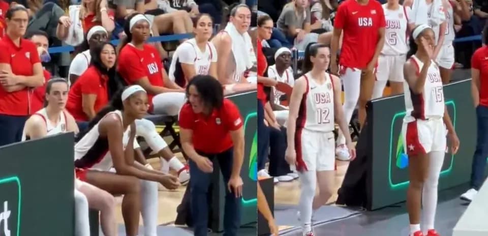 Entraîneur parlant à l'équipe lors d'un match de basket