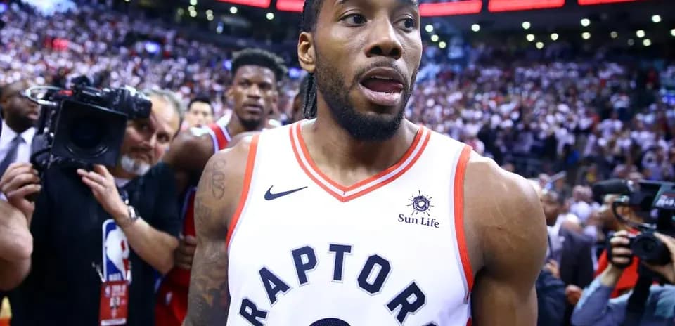Kawhi Leonard leaving the court after the game
