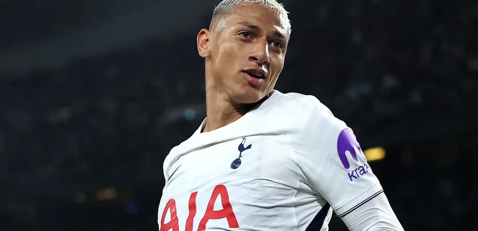 Joueur de Tottenham célébrant un but au stade
