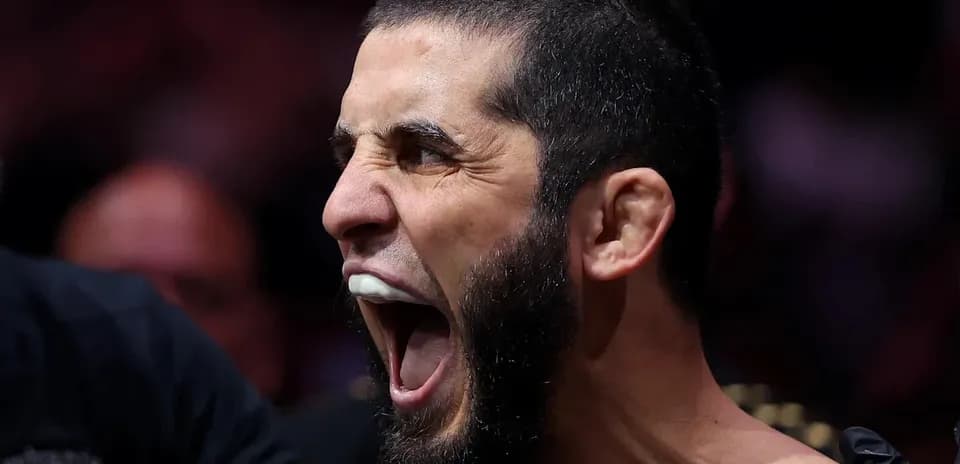 Fighter yelling in preparation for the match