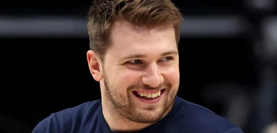 Joueur souriant lors d'une séance d'entraînement