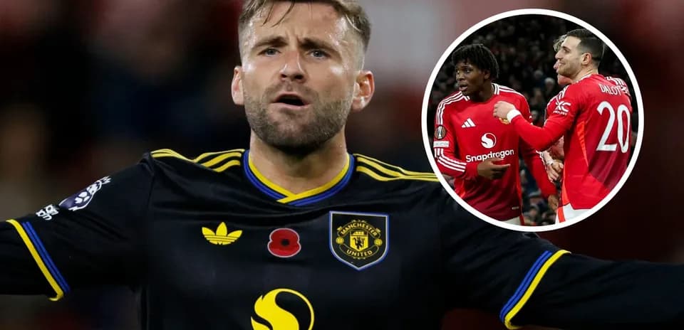 Joueur de Manchester United s'exprimant sur le terrain