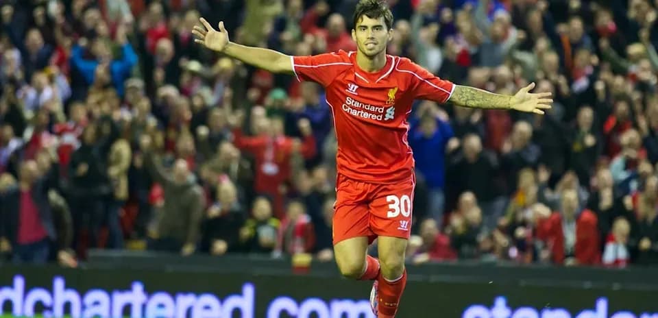 Joueur de Liverpool célébrant un but au stade