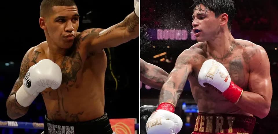 Deux boxeurs en action dans le ring
