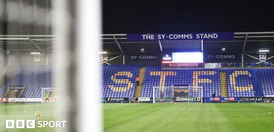 Stade SY-Comms avec inscription STFC visible