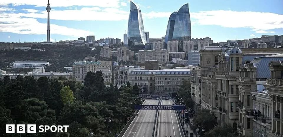 Vue de la ville de Bakou avec circuit de F1