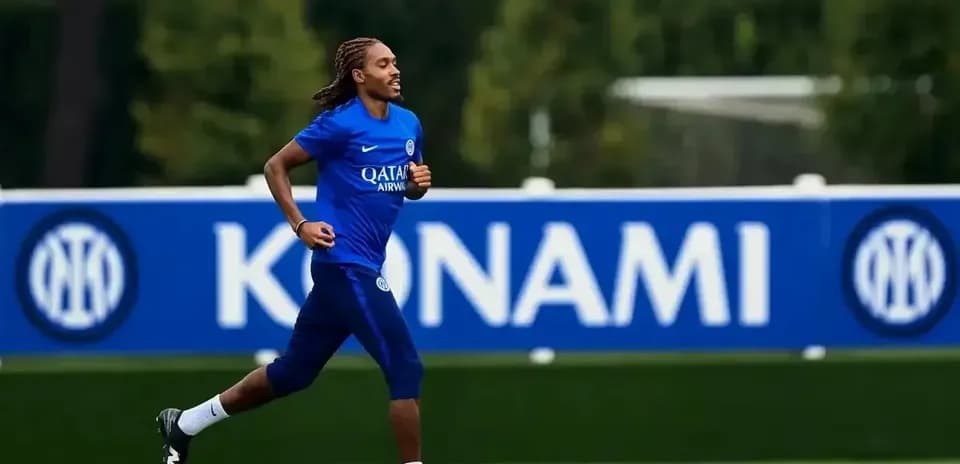 Joueur courant lors de l'entraînement sur le terrain