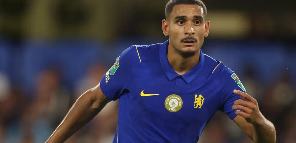 Joueur de Chelsea en action sur le terrain
