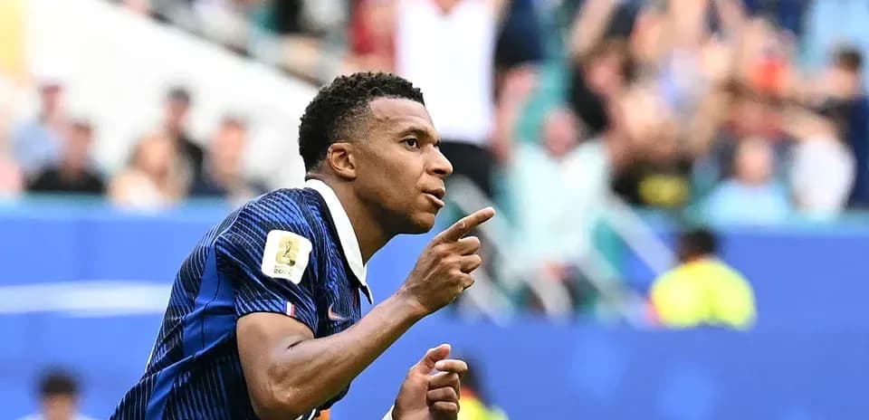 Joueur célébrant un but lors d'un match