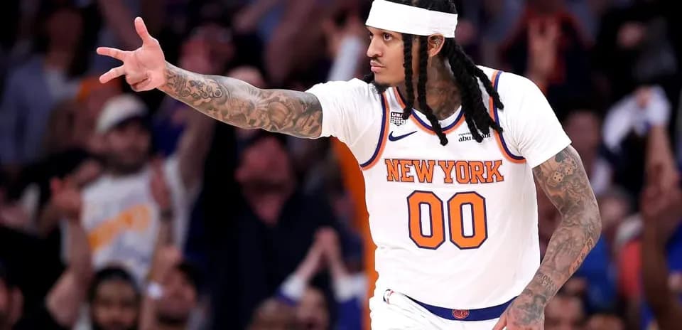 Joueur des New York Knicks célébrant un panier