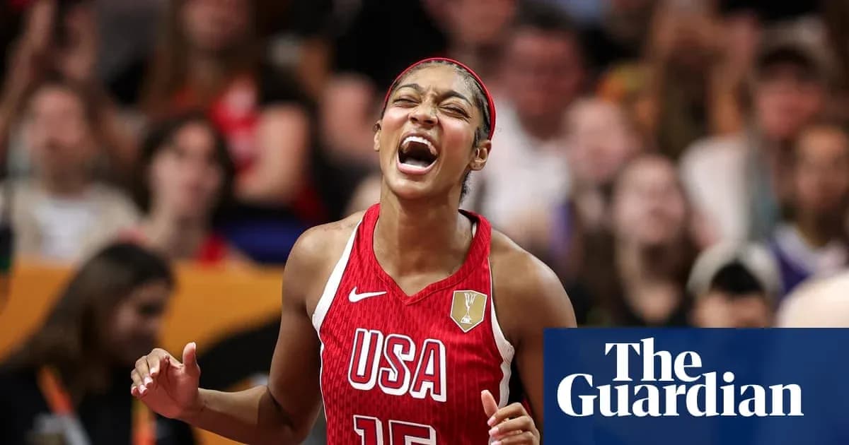 Joueuse de l'équipe USA célébrant un point marqué Joueuse de l'équipe USA célébrant un point marqué