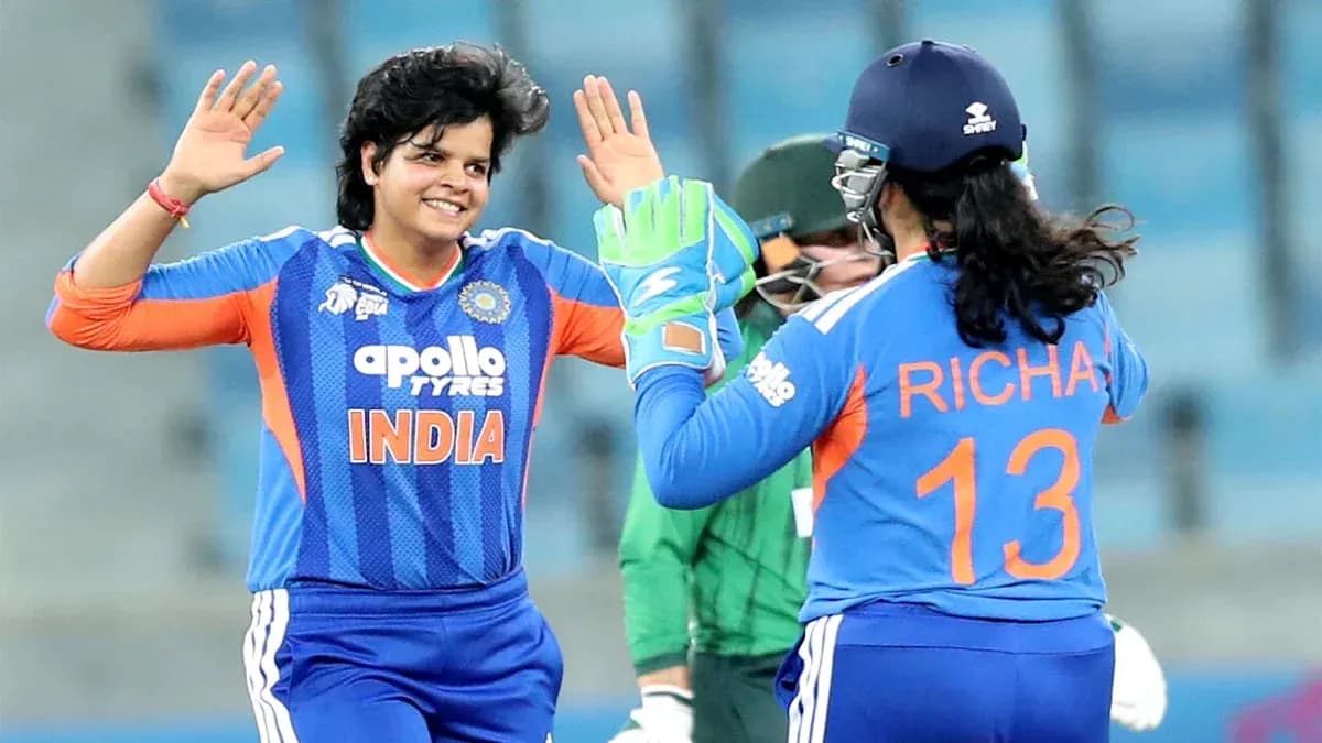 Joueuses indiennes célébrant un wicket lors d'un match
