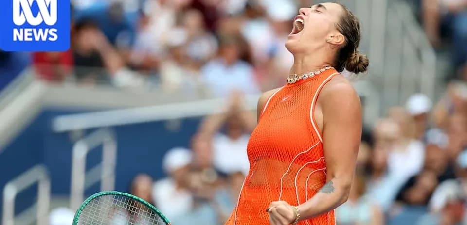 Joueuse de tennis célébrant un point au match