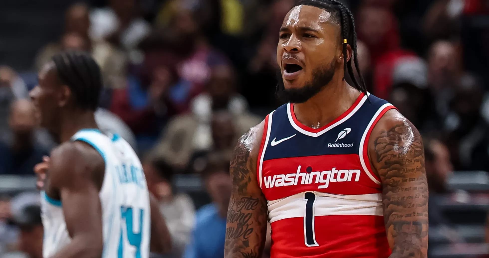Joueur des Wizards célébrant un point marqué