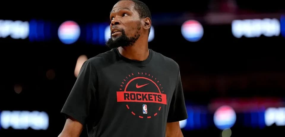 Joueur des Rockets s'échauffant avant le match
