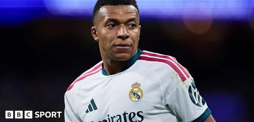 Joueur de football en maillot du Real Madrid