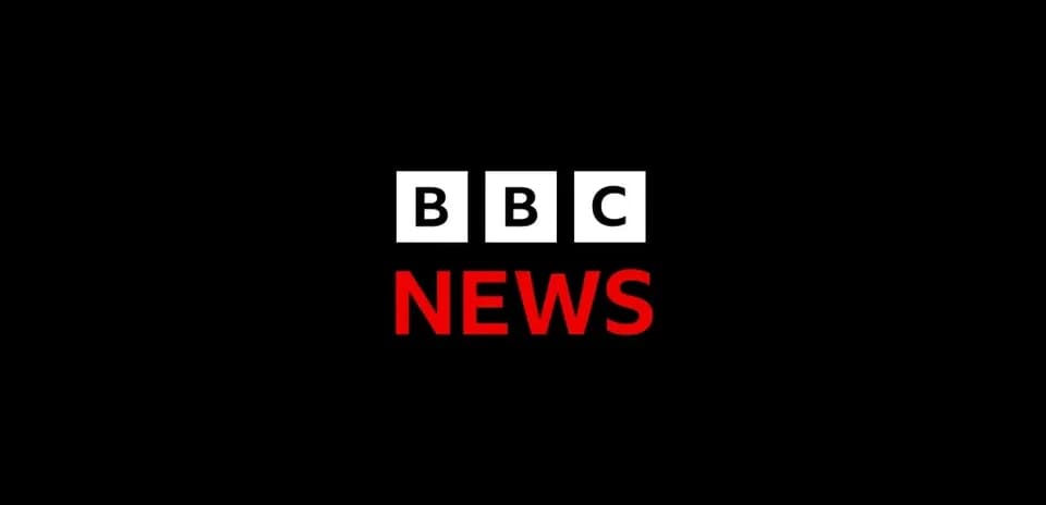 Logo de BBC News sur fond noir