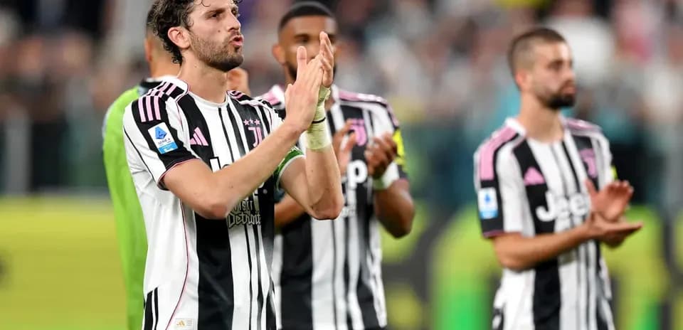 Joueurs de la Juventus applaudissant après un match