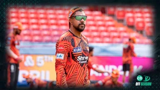 Joueur en tenue d'entraînement avant le match