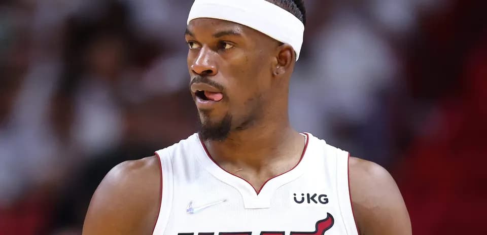 Joueur de Miami Heat en action sur le terrain