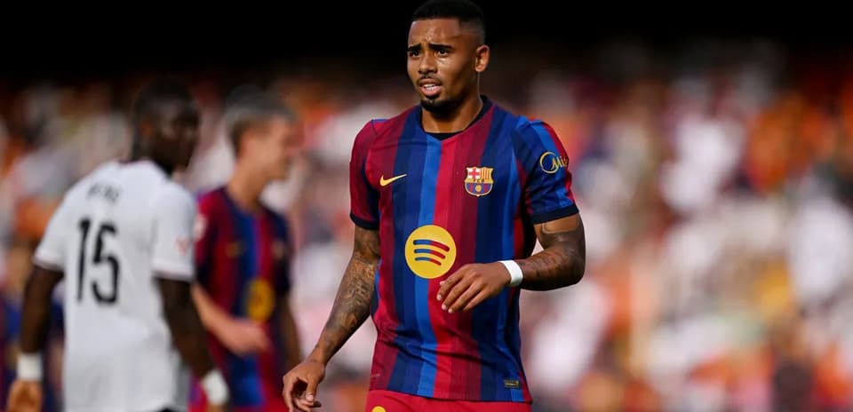Joueur du FC Barcelone sur le terrain de jeu