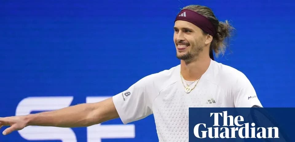 Joueur de tennis saluant le public sur le court