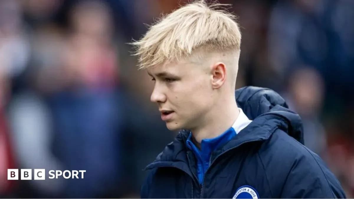 Joueur de Brighton en tenue sur le terrain