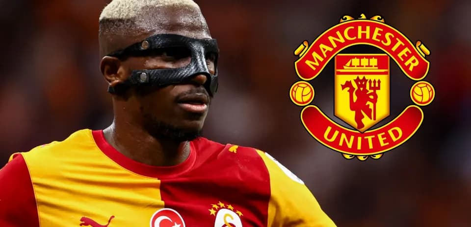 Joueur portant un masque avec maillot de Galatasaray