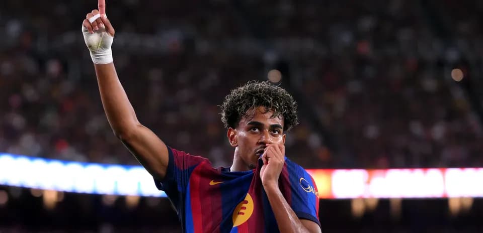 Joueur de Barcelone célébrant un but au stade