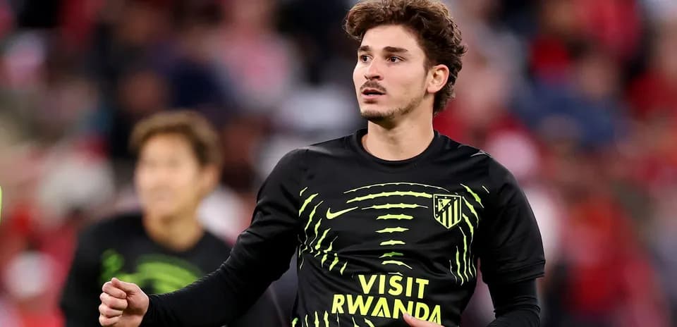 Joueur s'échauffant avant le match avec Atlético