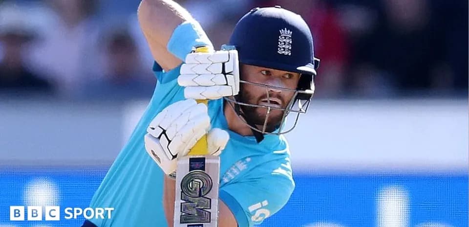 Batteur anglais en action avec une batte de cricket