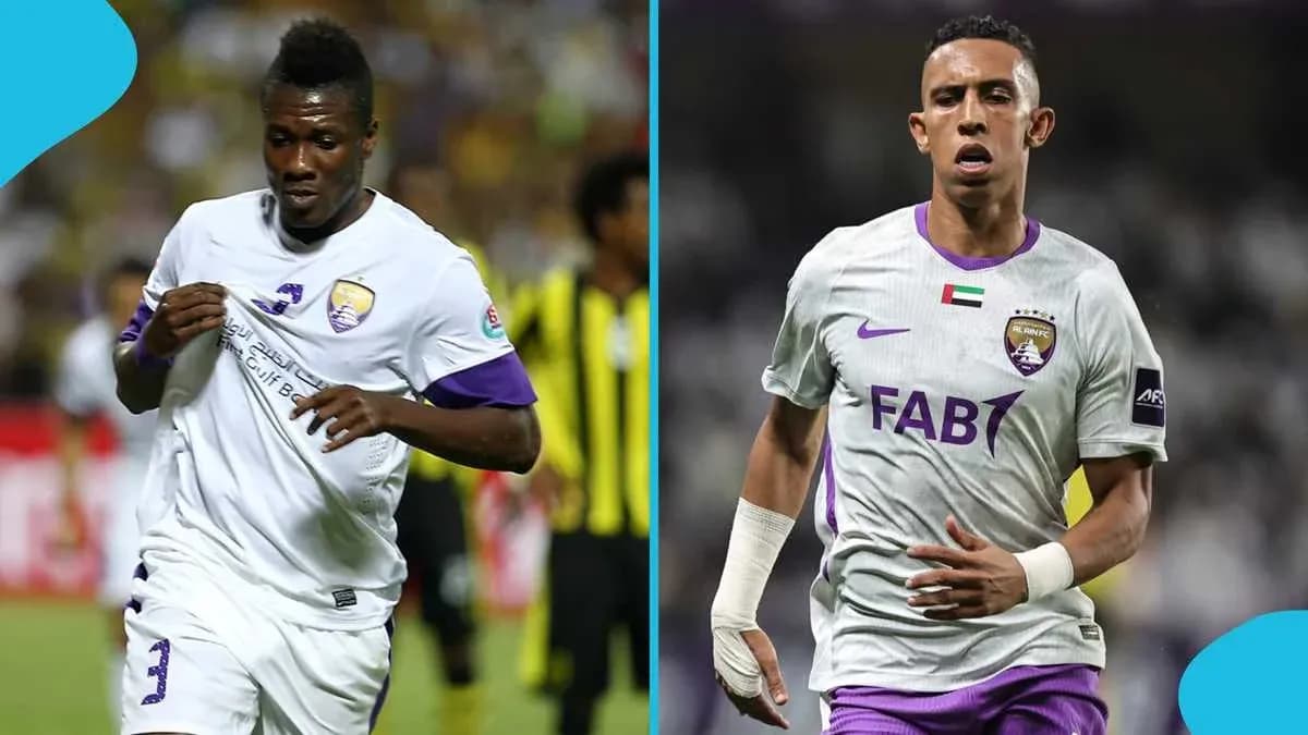 Deux joueurs en action sur le terrain de football