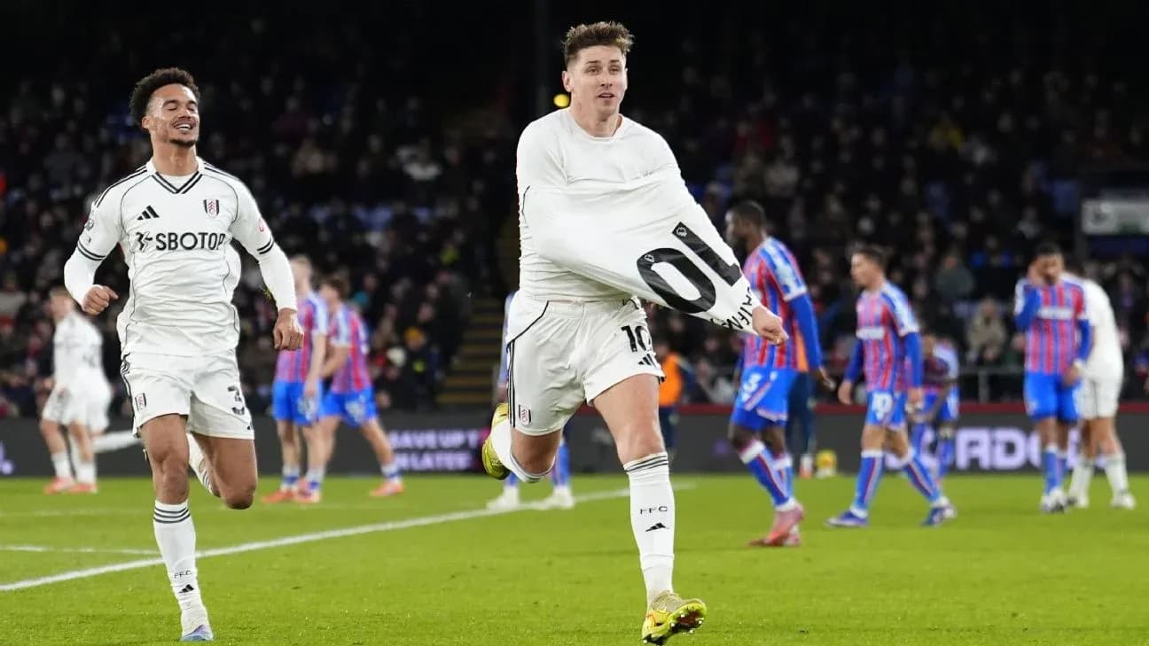 Joueurs de Fulham célébrant un but Joueurs de Fulham célébrant un but