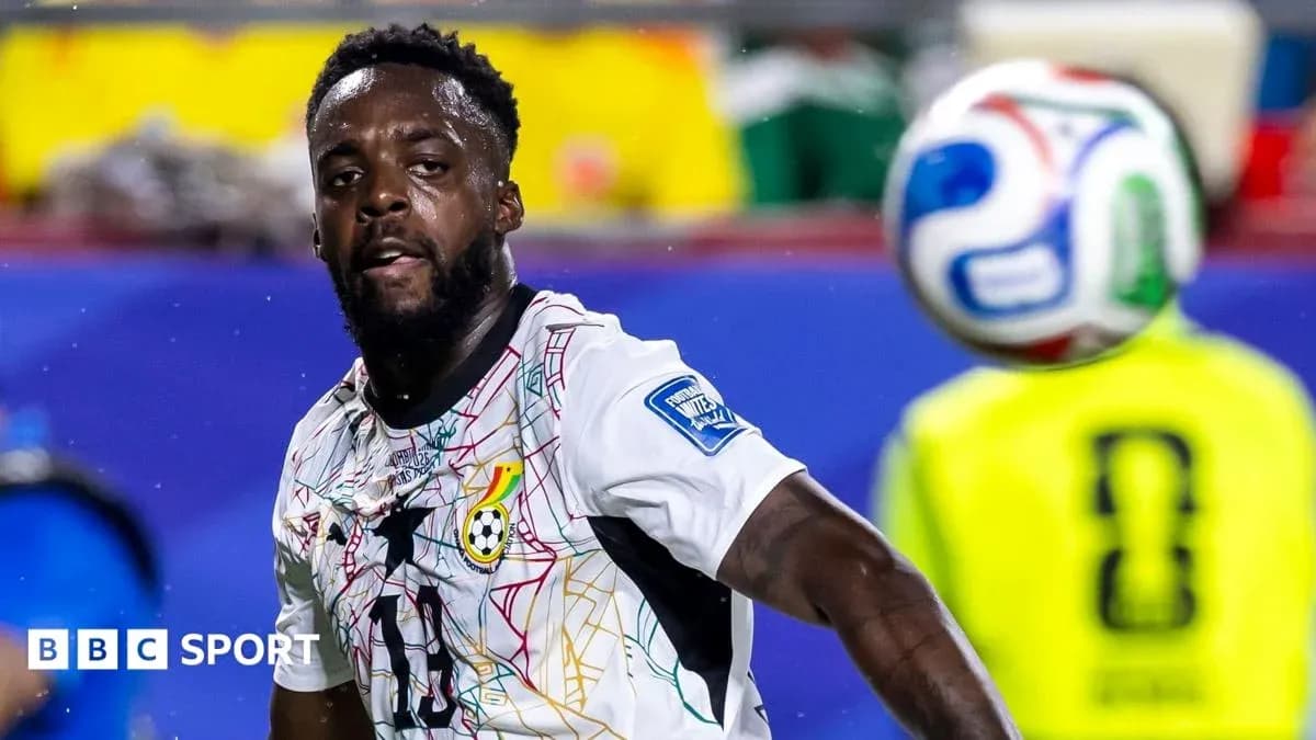 Joueur de Ghana en action lors d'un match Joueur de Ghana en action lors d'un match
