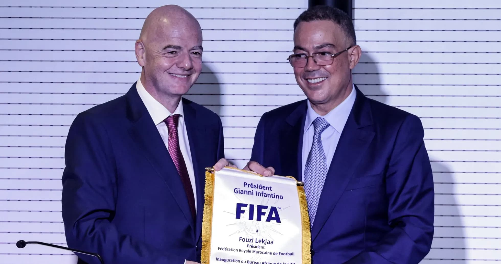 Gianni Infantino et Fouzi Lekjaa lors d'une cérémonie Gianni Infantino et Fouzi Lekjaa lors d'une cérémonie