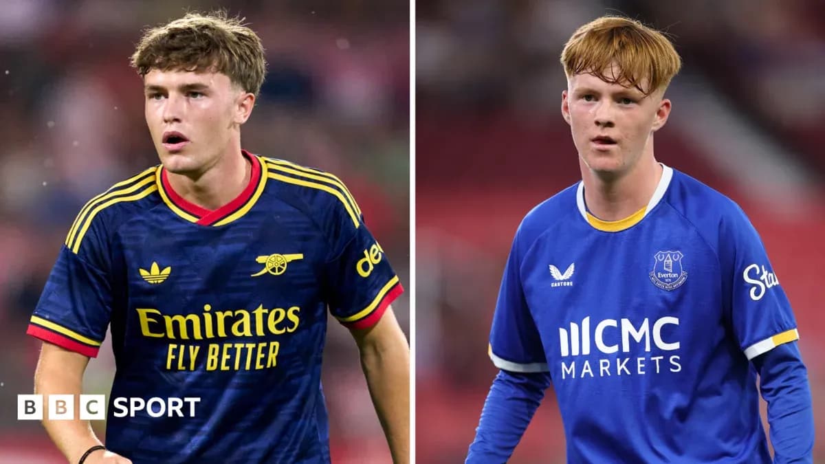 Joueurs d'Arsenal et d'Everton en tenue de match Joueurs d'Arsenal et d'Everton en tenue de match