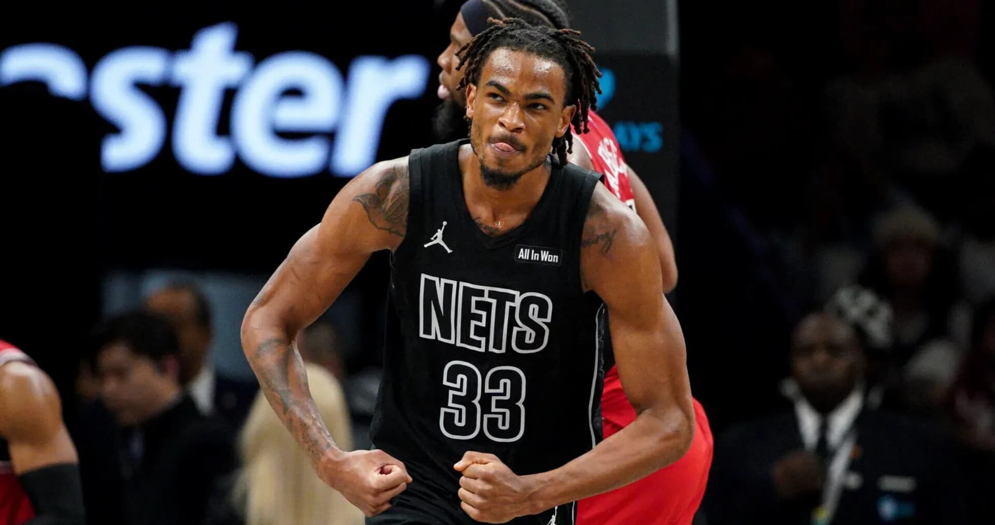 Joueur des Nets célébrant un point marqué Joueur des Nets célébrant un point marqué