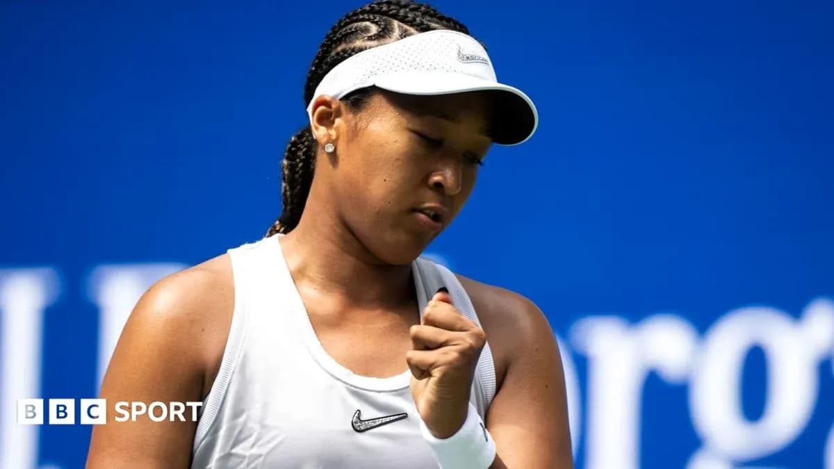 Naomi Osaka célébrant un point pendant un match Naomi Osaka célébrant un point pendant un match