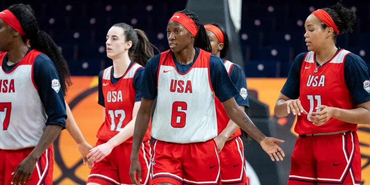 Équipe féminine de basketball USA en entraînement Équipe féminine de basketball USA en entraînement