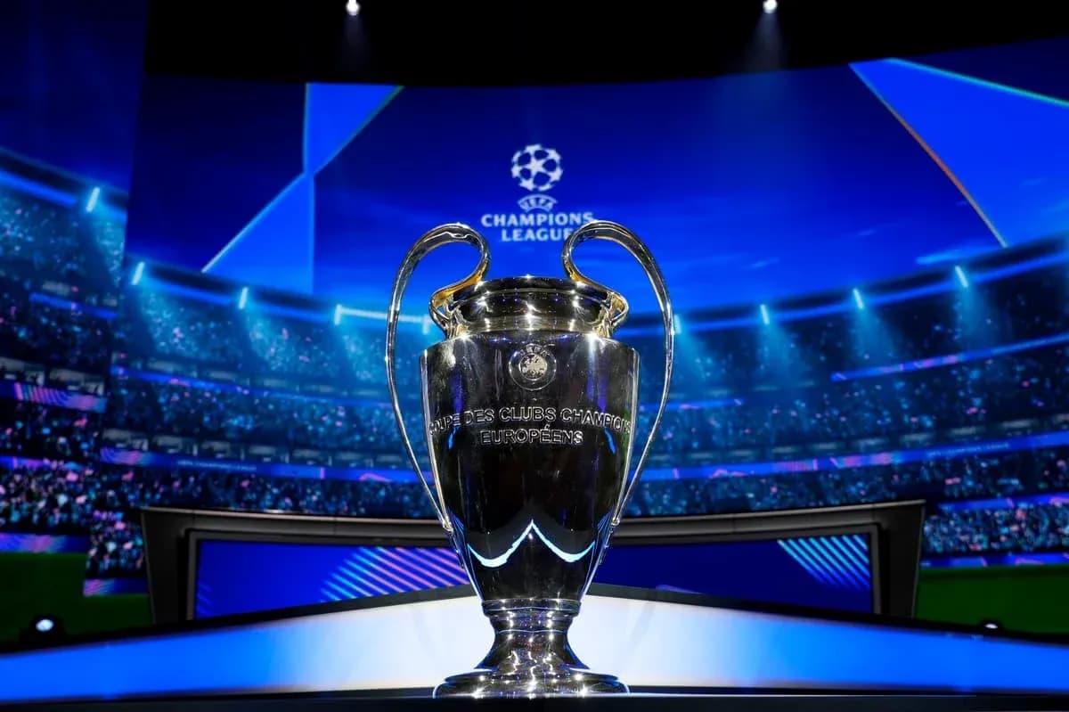 Trophée de la Ligue des champions sur scène Trophée de la Ligue des champions sur scène