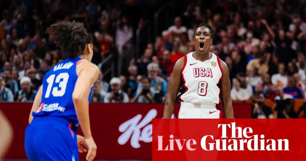 Joueuse USA célébrant un point pendant le match Joueuse USA célébrant un point pendant le match